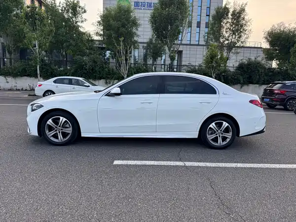 Mercedes-Benz C-Class 2022