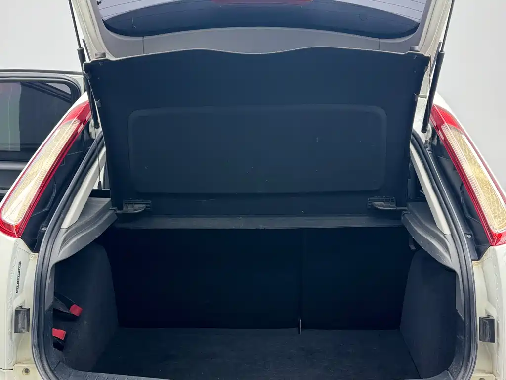 Ford Focus 2015 — фото 14