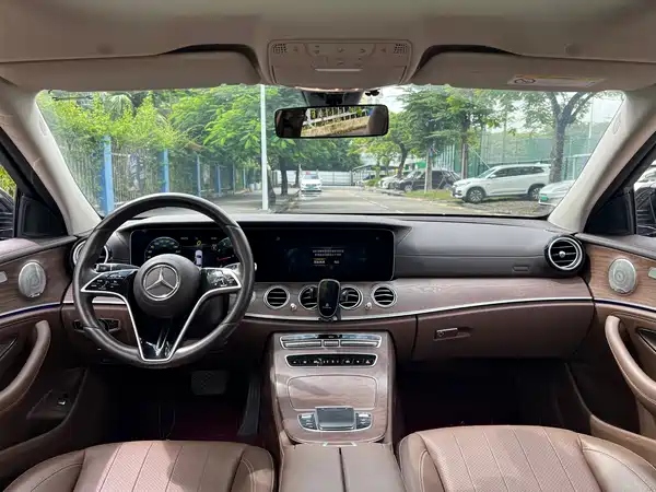 Mercedes-Benz E-Class 2023