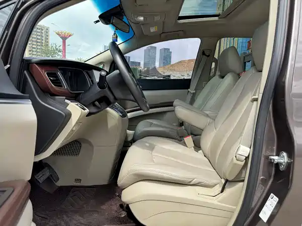 Buick GL8 2017