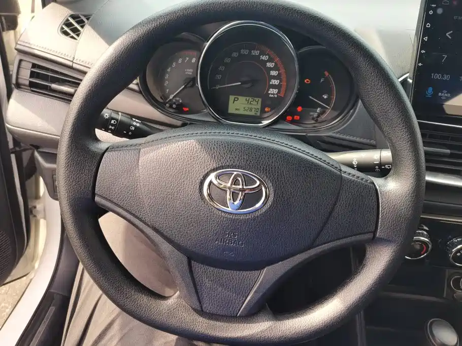 Toyota Yaris L 2020 — фото 15