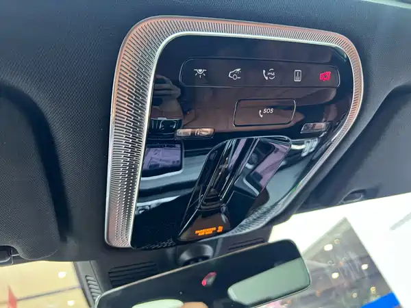 Mercedes-Benz S-Class 2024