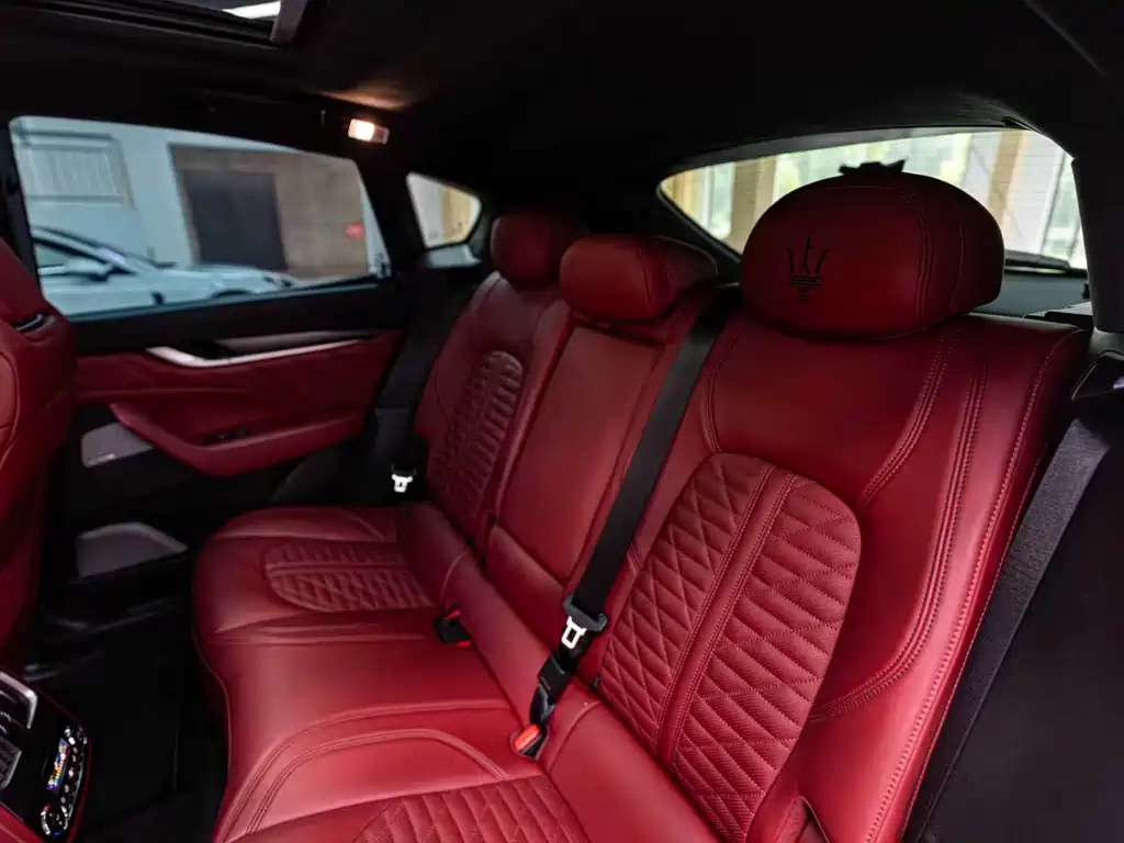 Maserati Levante 2019 — фото 10