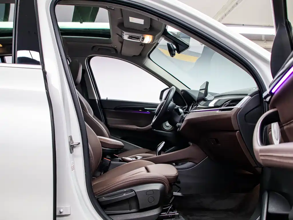 BMW X1 2022 — фото 13