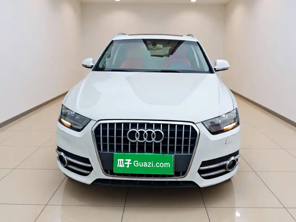Audi Q3 2015 — фото 24