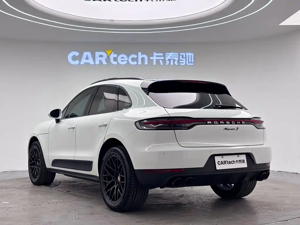 Porsche Macan 2019 — фото 14