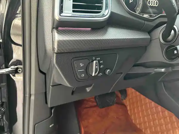 Audi Q5L 2022