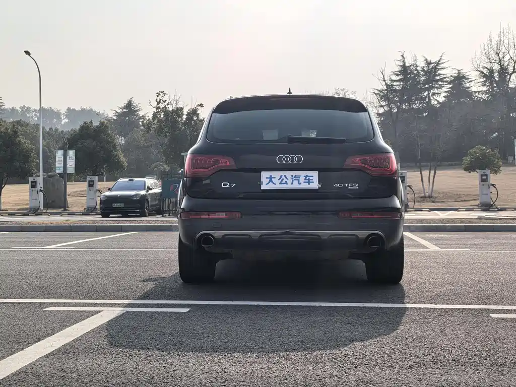 Audi Q7 2015 — фото 16