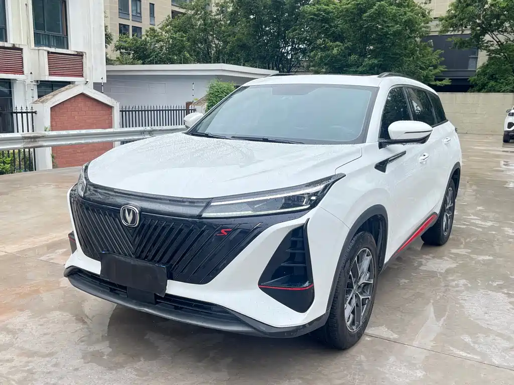 Changan CS75 PLUS 2022 — фото 1