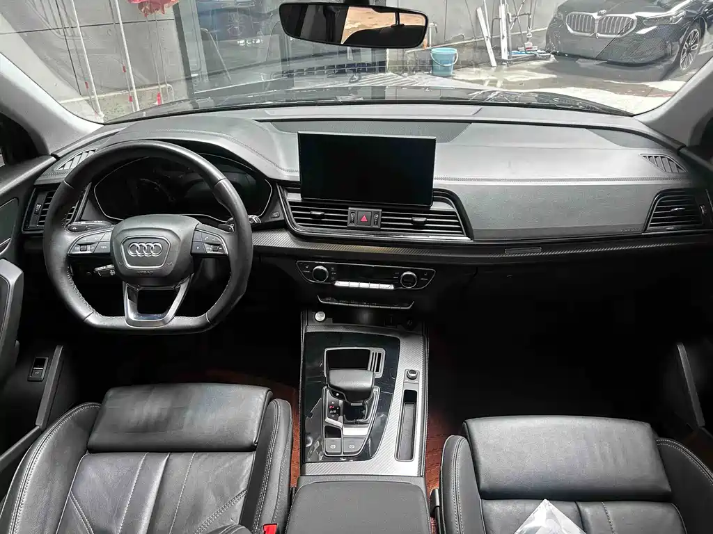 Audi Q5L 2022 — фото 15