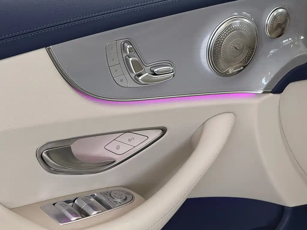 Mercedes-Benz E-Class 2023 — фото 6