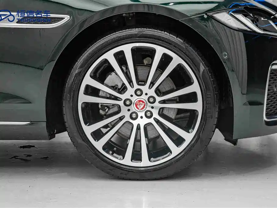 Jaguar XFL 2023 — фото 11
