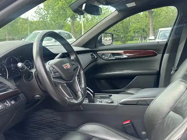 Cadillac CT6 2022