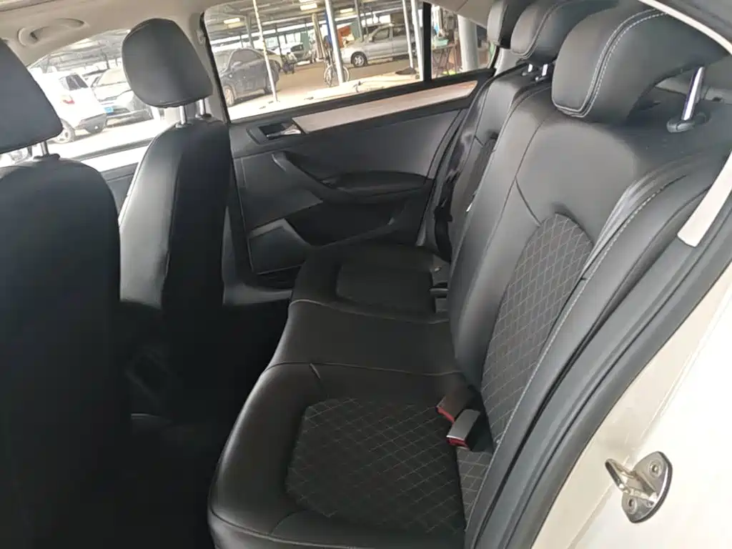 Skoda Rapid 2019 — фото 17