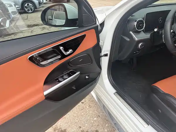 Mercedes-Benz C-Class 2022