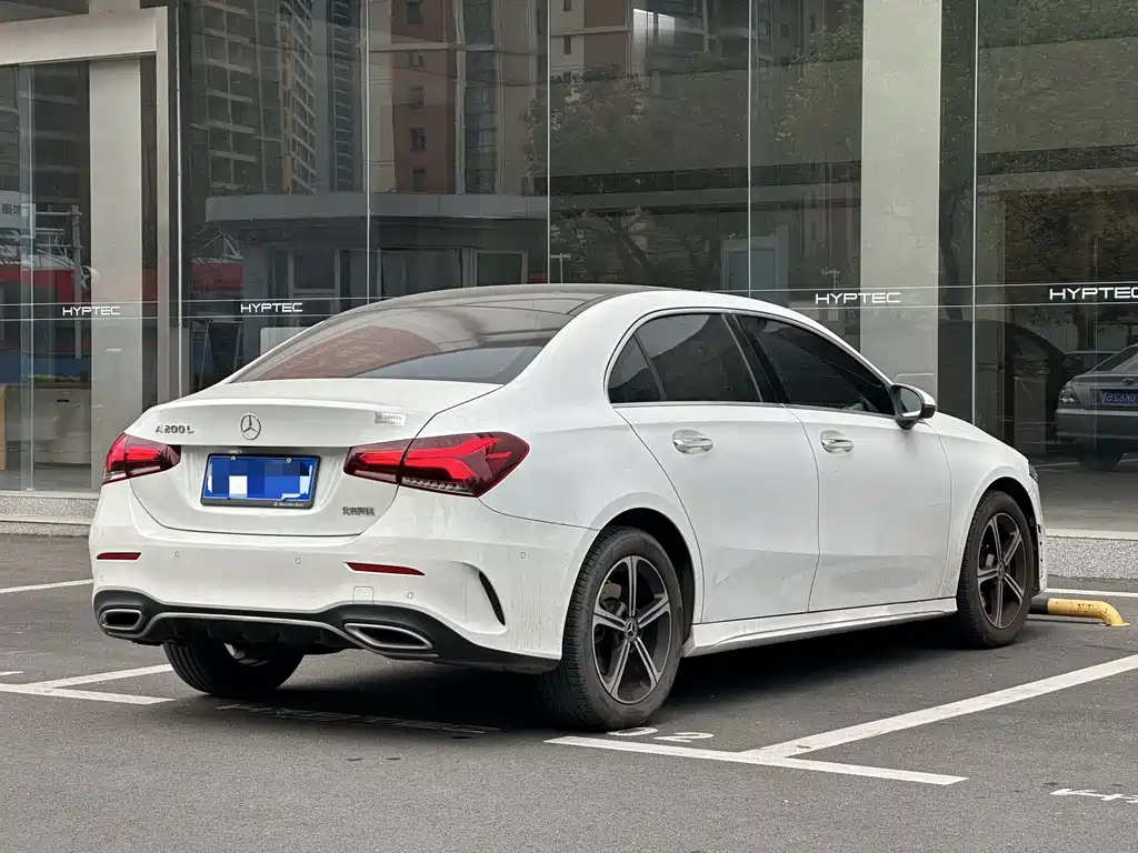 Mercedes-Benz A-Class 2022 — фото 9