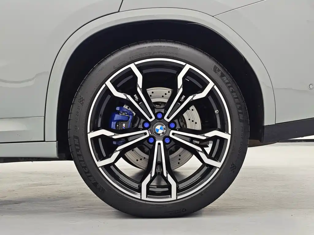 BMW X4 M 2023 — фото 12