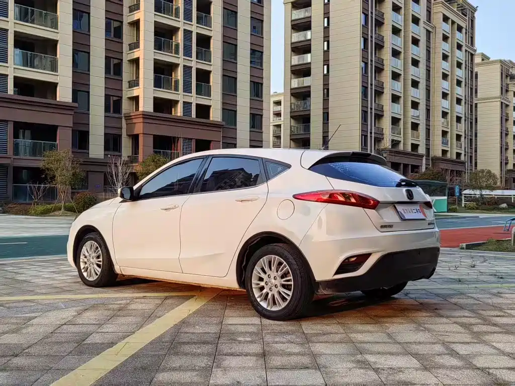 Changan Eado XT 2015 — фото 9