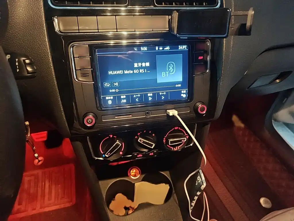Volkswagen Polo 2015