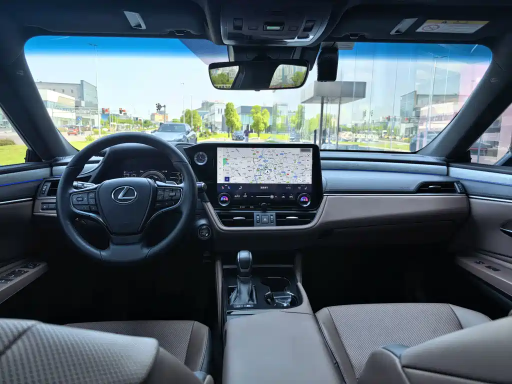 Lexus ES 2025 — фото 13