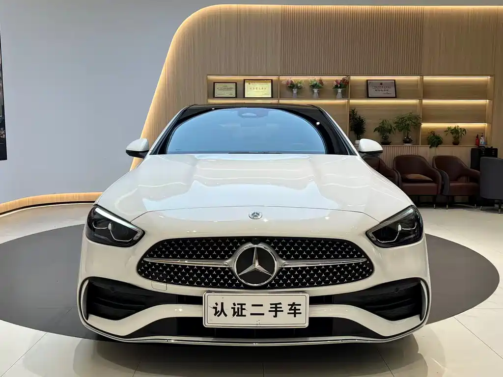 Mercedes-Benz C-Class 2023 — фото 2