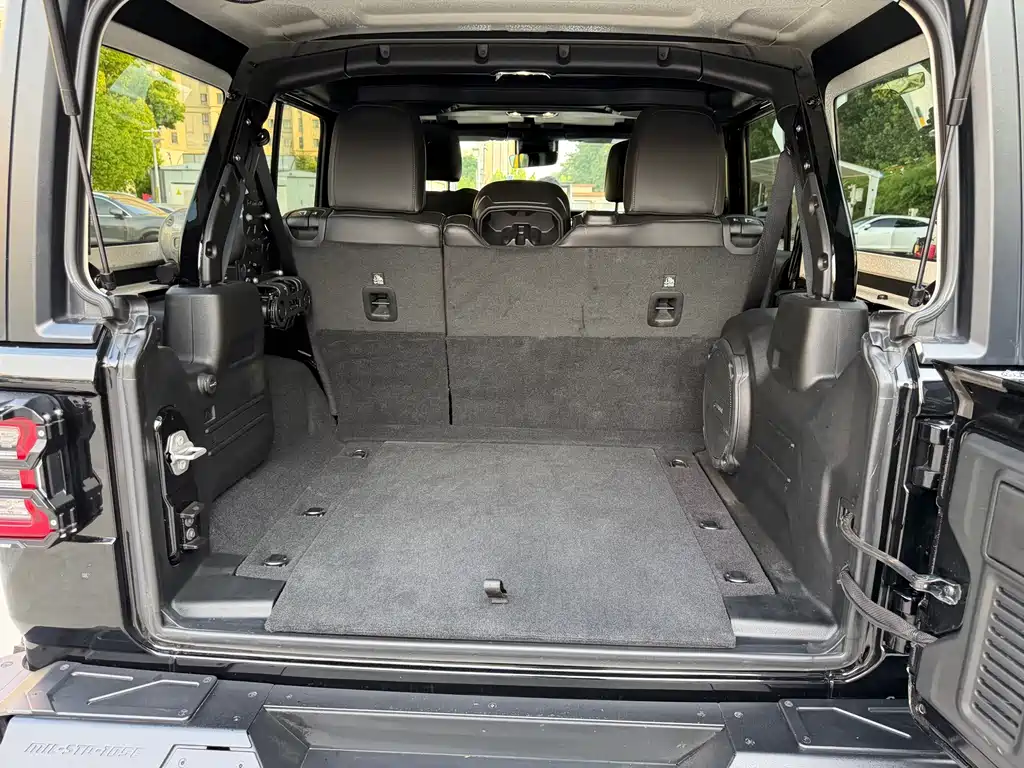 Jeep Wrangler 2026 — фото 15