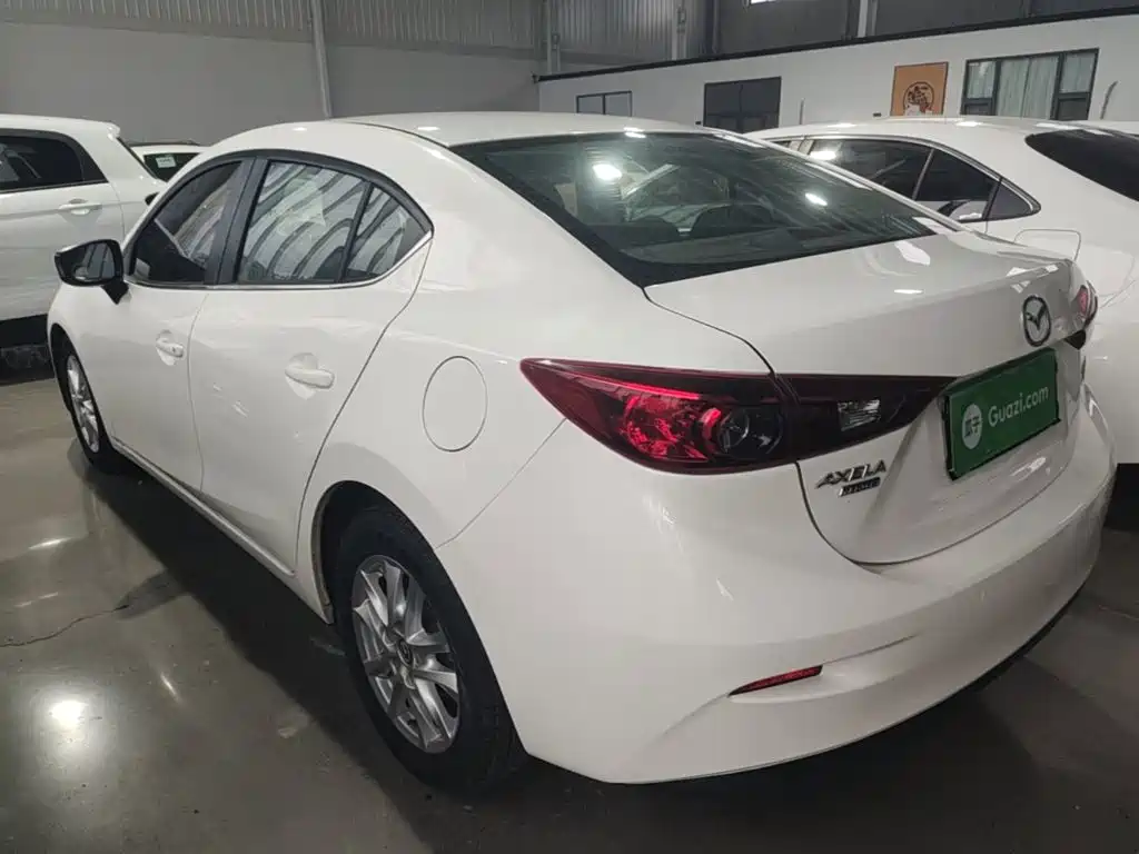 Mazda 3 Axela 2016 — фото 23