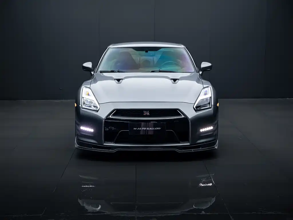 Nissan GT-R 2011