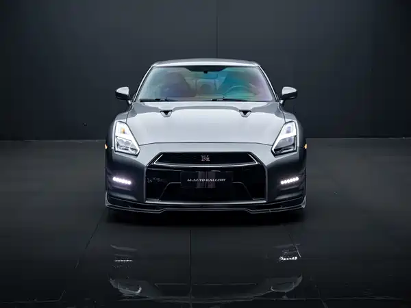Nissan GT-R 2011