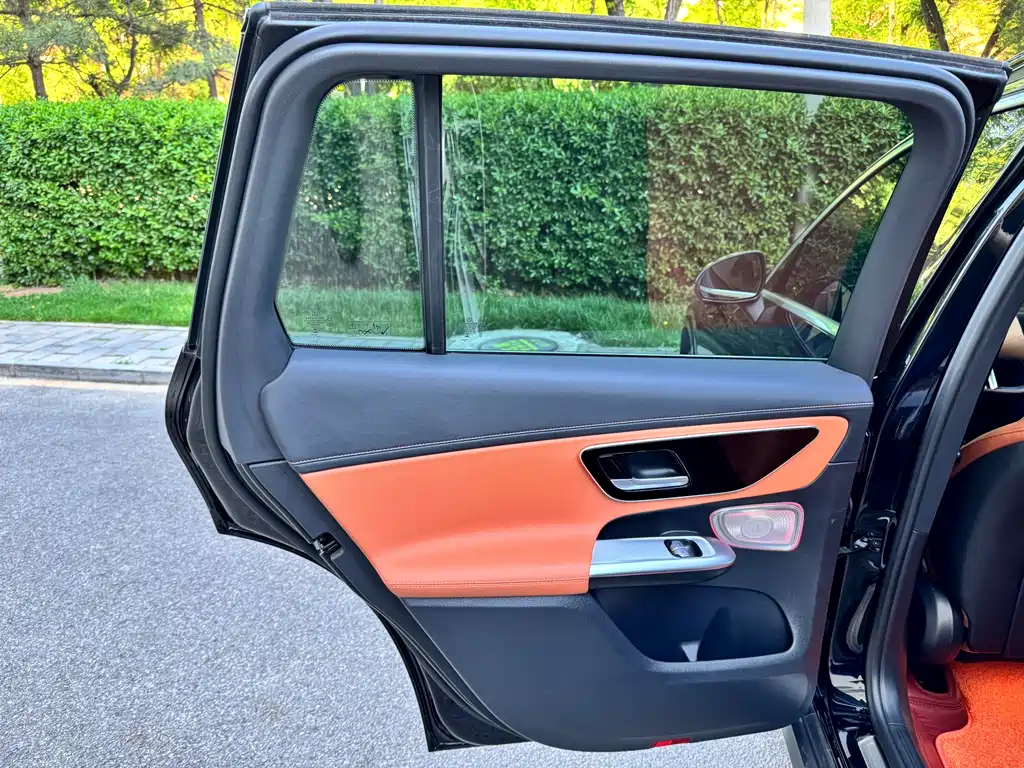 Mercedes-Benz GLC 2023 — фото 16