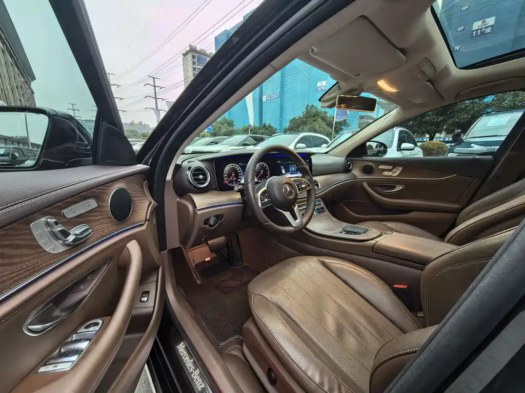Mercedes-Benz E-Class 2019 — фото 6