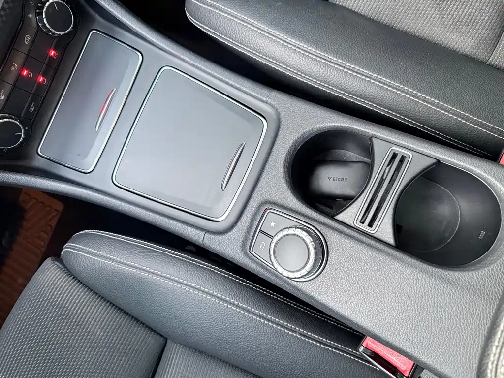 Mercedes-Benz A-Class 2017 — фото 14