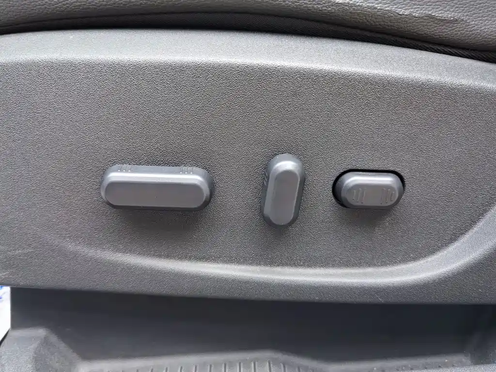 Ford Kuga 2015 — фото 16