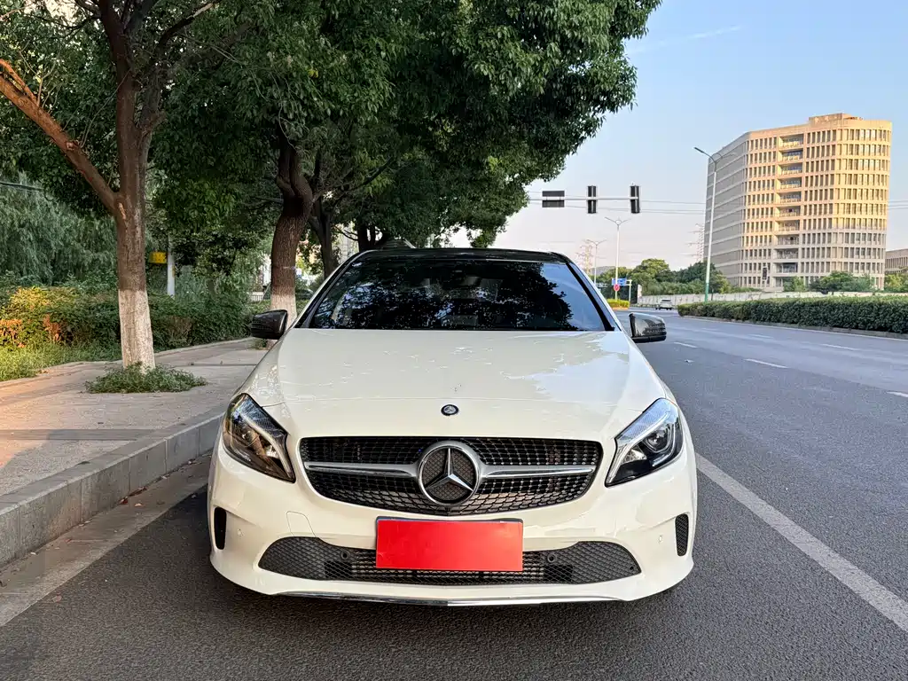 Mercedes-Benz A-Class 2017 — фото 2