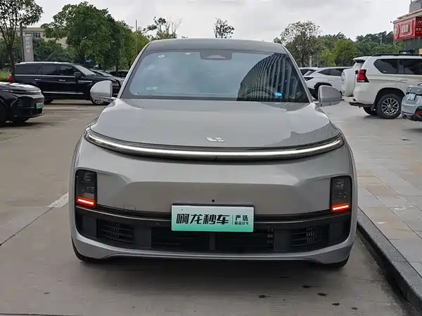 Li Auto L8 2024