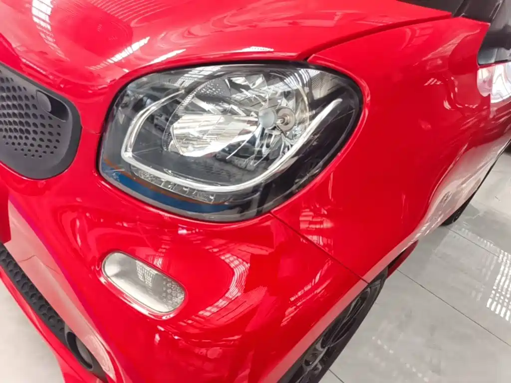 smart Fortwo 2017 — фото 24