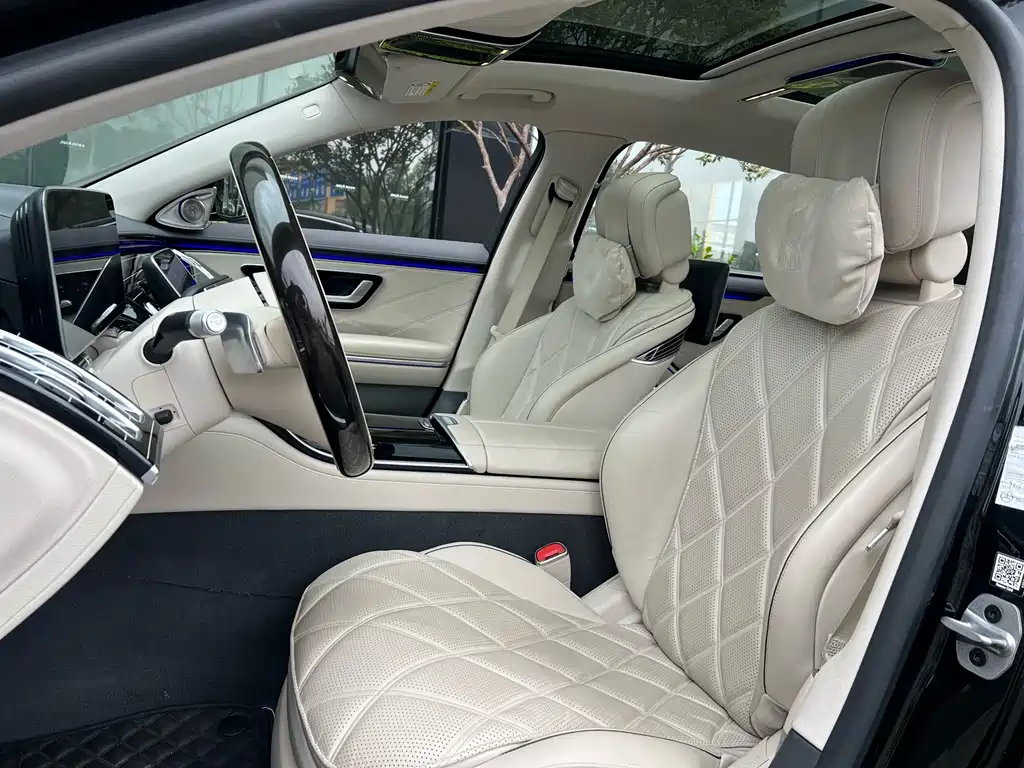 Mercedes-Benz Maybach S-Class 2023