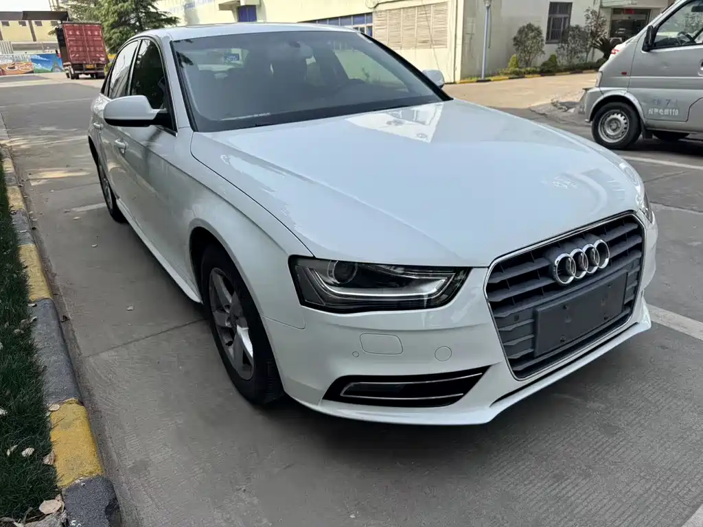 Audi A4L 2016