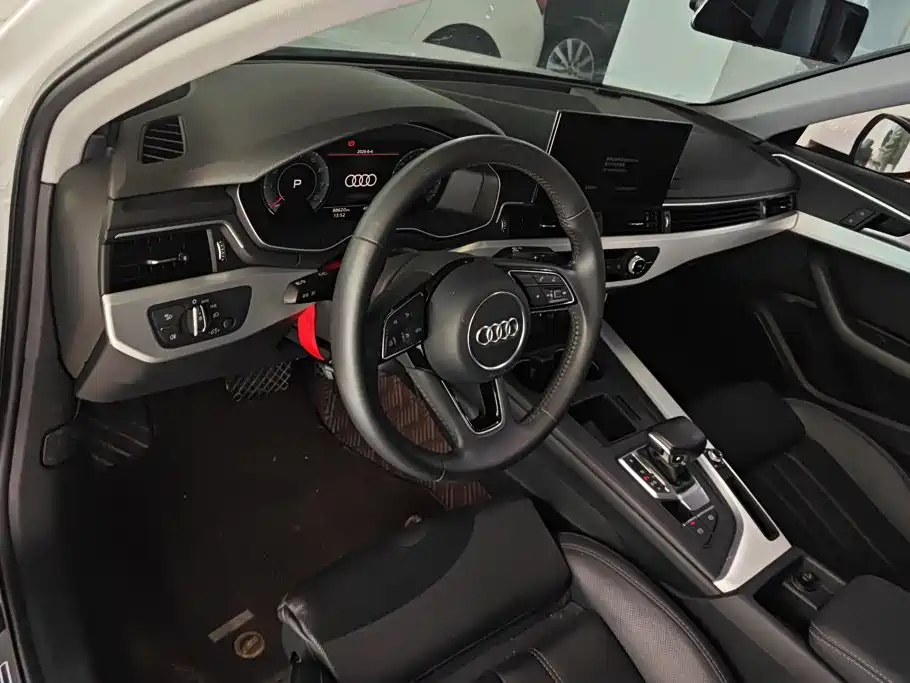 Audi A4L 2021 — фото 12