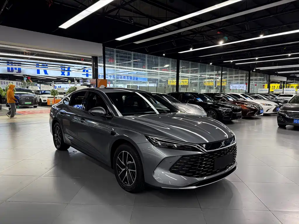 BYD Qin L 2025 — фото 3