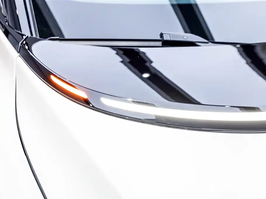 Li Auto i6 2025 — фото 10