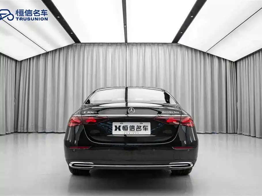 Mercedes-Benz E-Class 2025