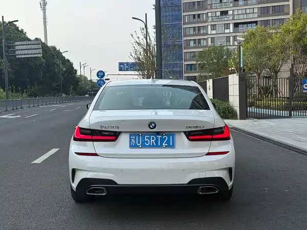 BMW 3 Series 2021