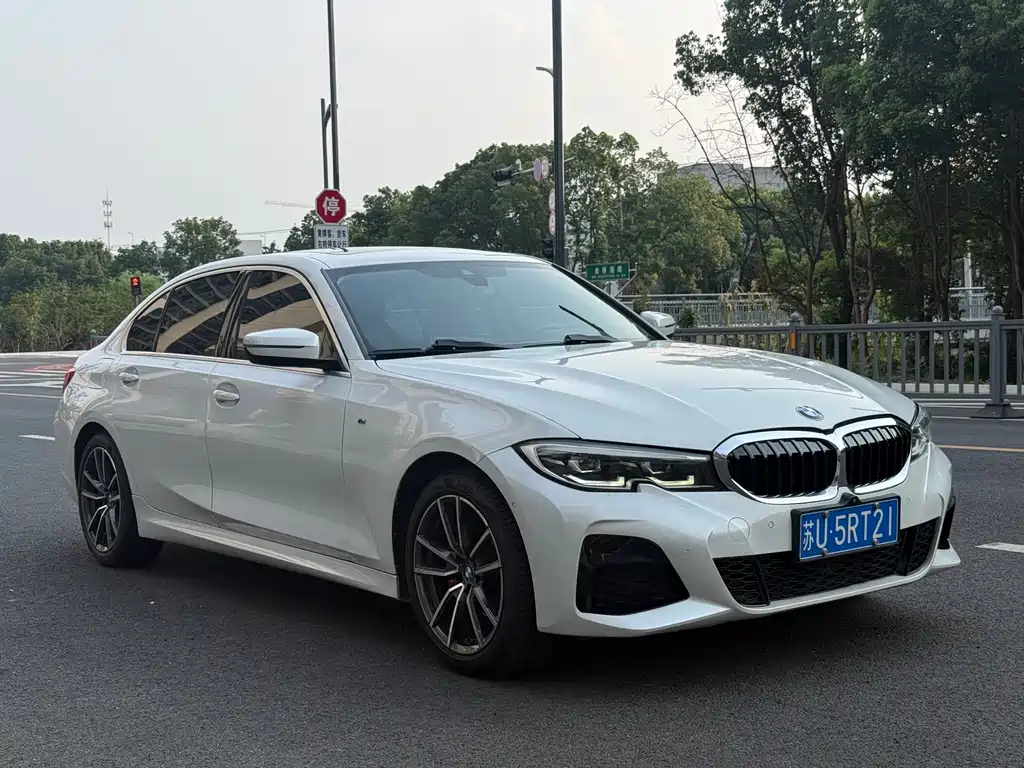 BMW 3 Series 2021