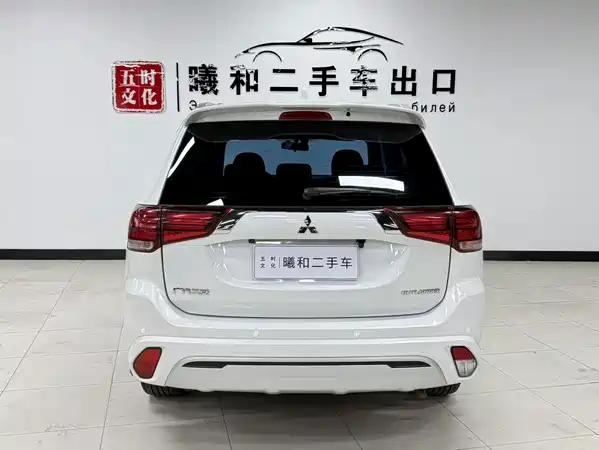 Mitsubishi Outlander 2022