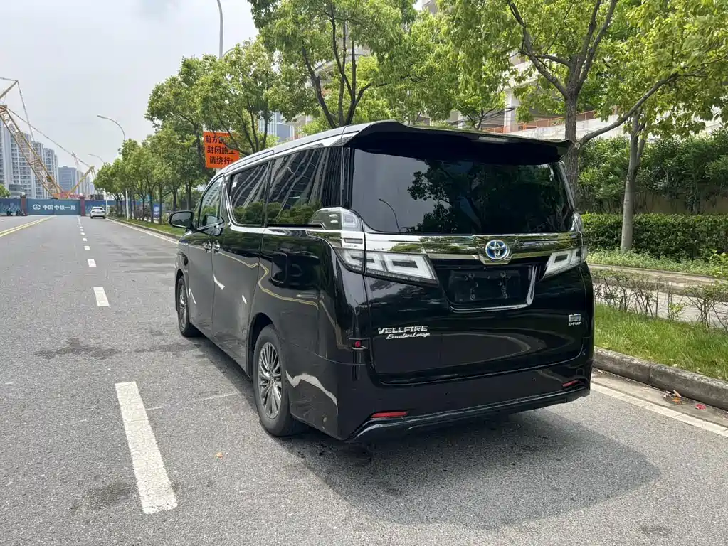 Toyota Vellfire 2019 — фото 6