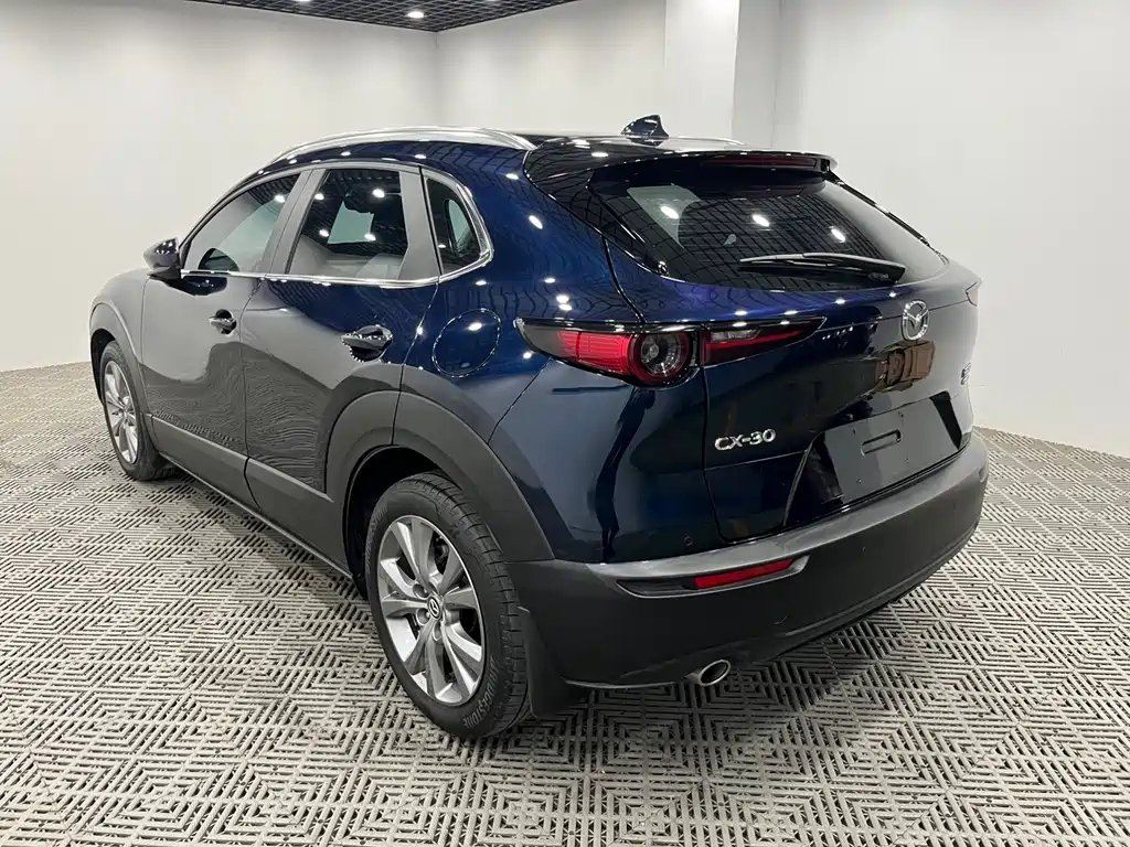 Mazda CX-30 2022 — фото 7