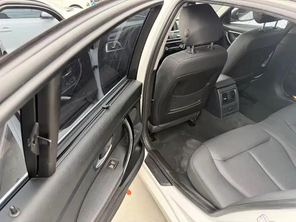 BMW 3 Series 2017