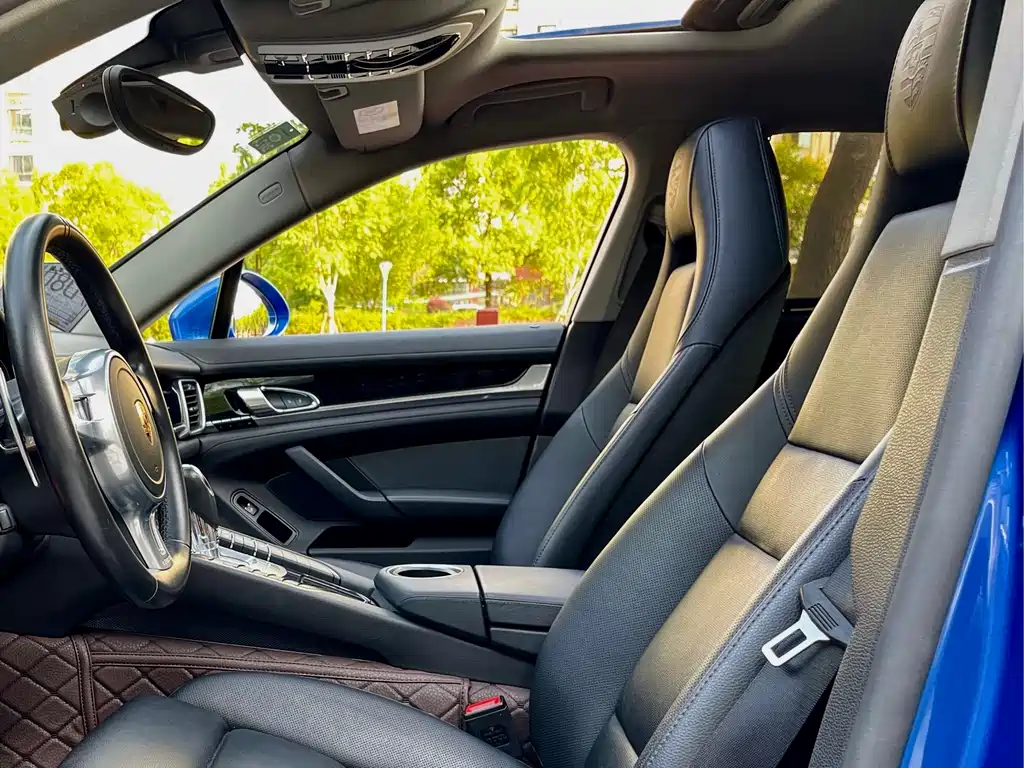 Porsche Panamera 2016 — фото 16