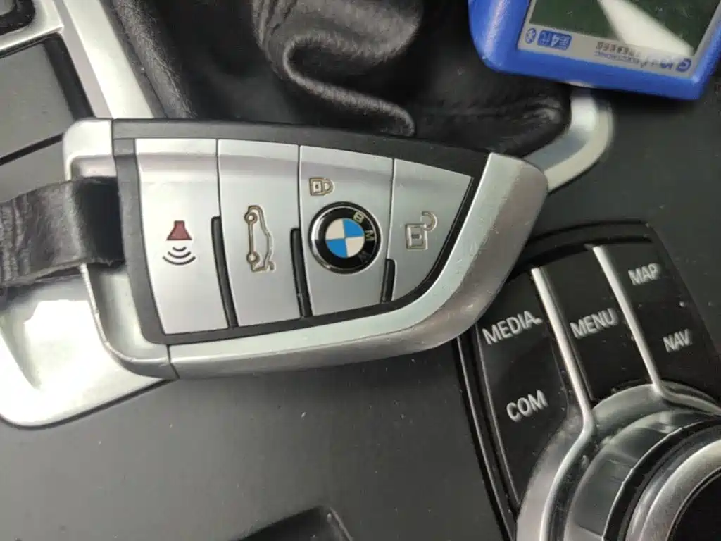 BMW 1 Series 2019 — фото 9